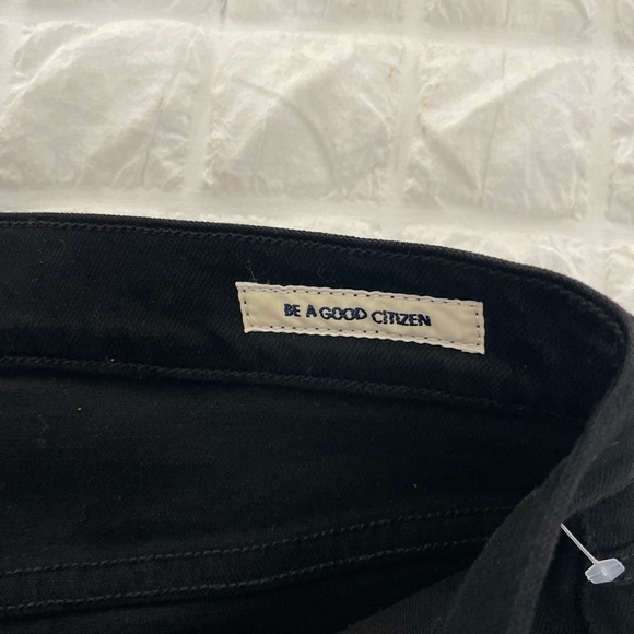 Citizens of Humanity black denim shorts - Picture 4 of 9